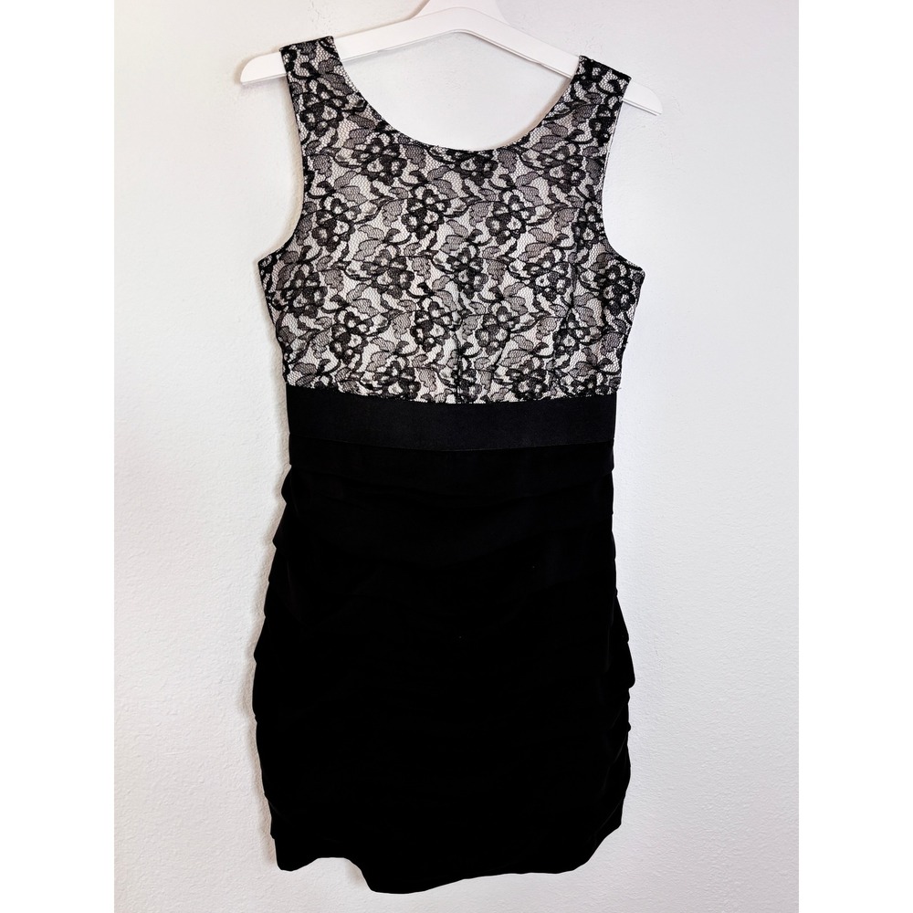 Express Black Lace Tiered Ruffle Cocktail Dress Size 8 Sleeveless Party Mini